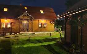 Chata pod Mogielicą - klimatyczny dom na wyłączność z widokiem na góry